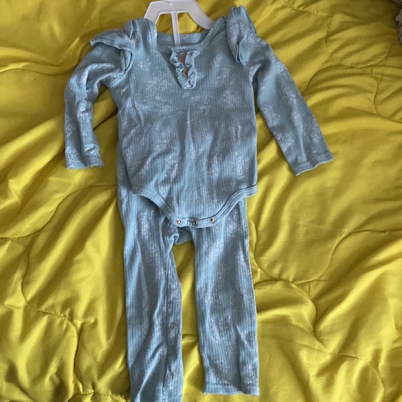 Baby Girl Clothes - Picture 2 of 4